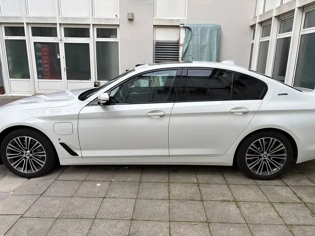 Gebraucht BMW 530e iPerformance 252 PS (185 kW) 2019 Weiß Limousine
