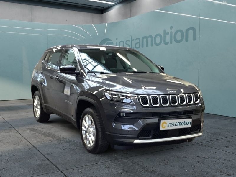 Grau Neu 2024 Jeep Compass Altitude SUV | 32.898 € (Guter Preis) - Bild 1/4