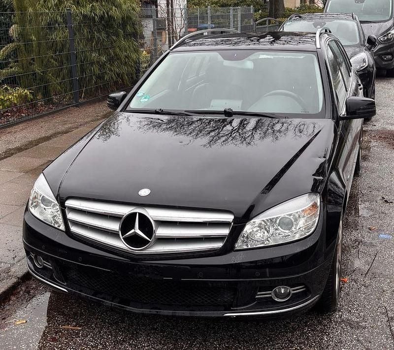 Gebraucht Mercedes C180 156 PS (114 kW) 2009 Schwarz Kombi