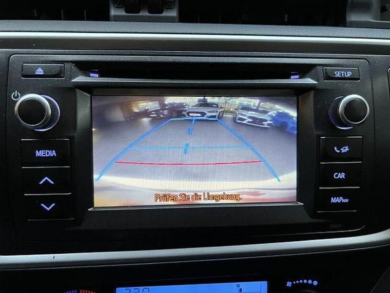 Gebraucht Toyota Auris Life+ 90 PS (66 kW) 2014 Weiß Kombi