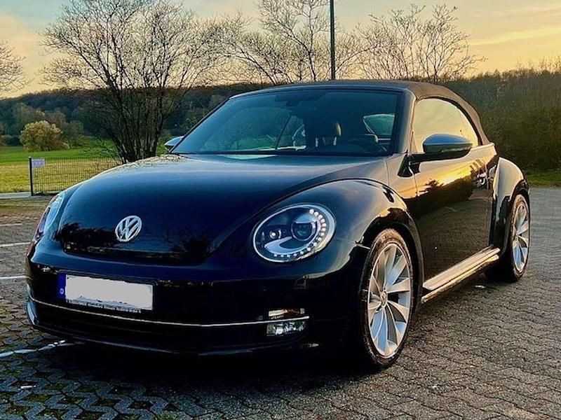 Gebraucht VW Beetle Cabriolet Design 140 PS (102 kW) 2014 Schwarz Cabrio