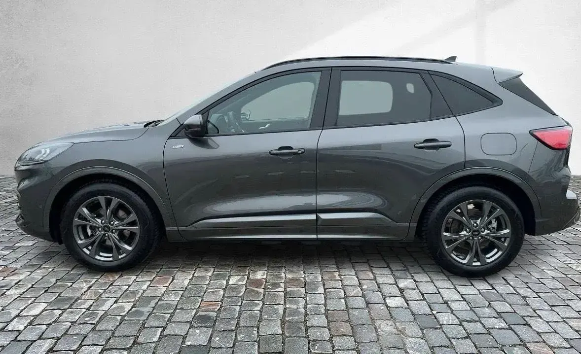 Gebraucht Ford Kuga ST-Line X 150 PS (110 kW) 2023 Grau SUV