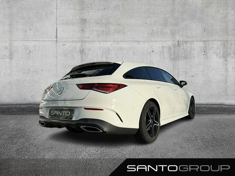 Gebraucht Mercedes CLA200 Shooting Brake AMG line 163 PS (119 kW) 2023 Weiß Kombi