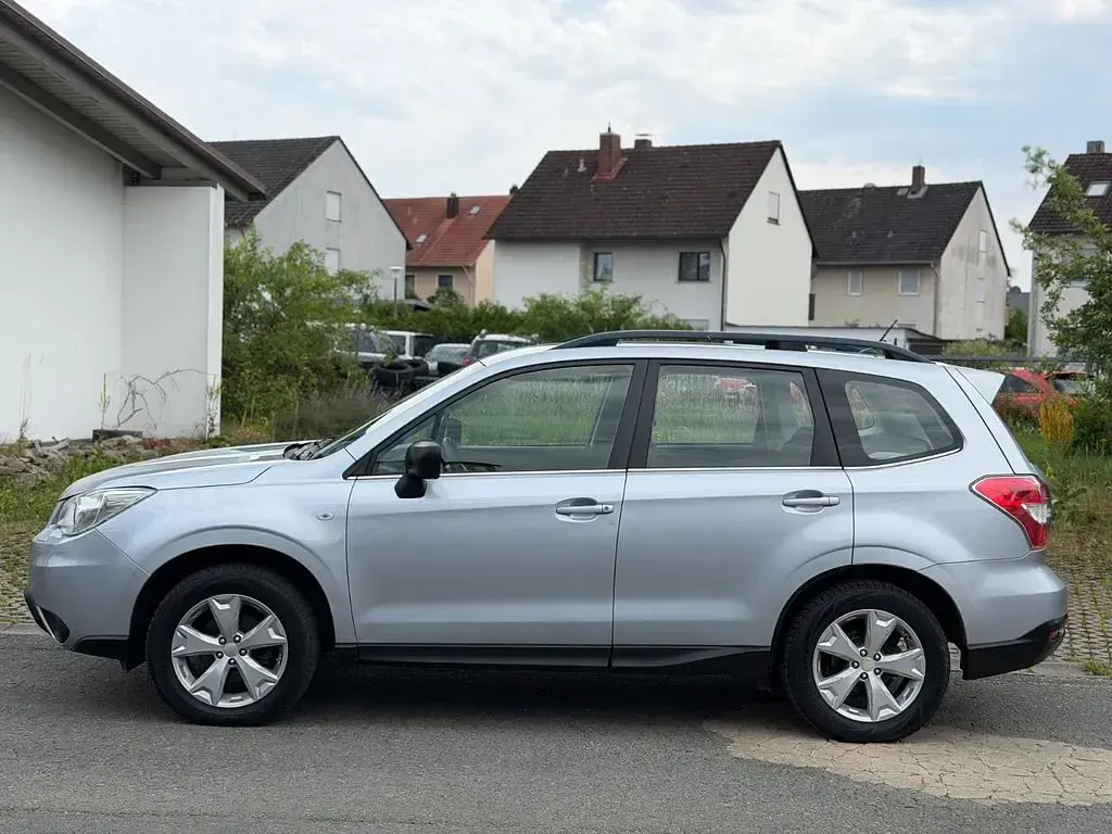 Gebraucht Subaru Forester Active 150 PS (110 kW) 2014 Silber SUV