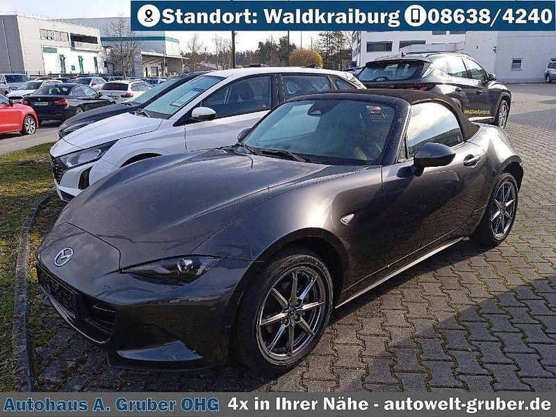 Neu Mazda MX5 Exclusive 132 PS (97 kW) 2026 Machine gray Cabrio