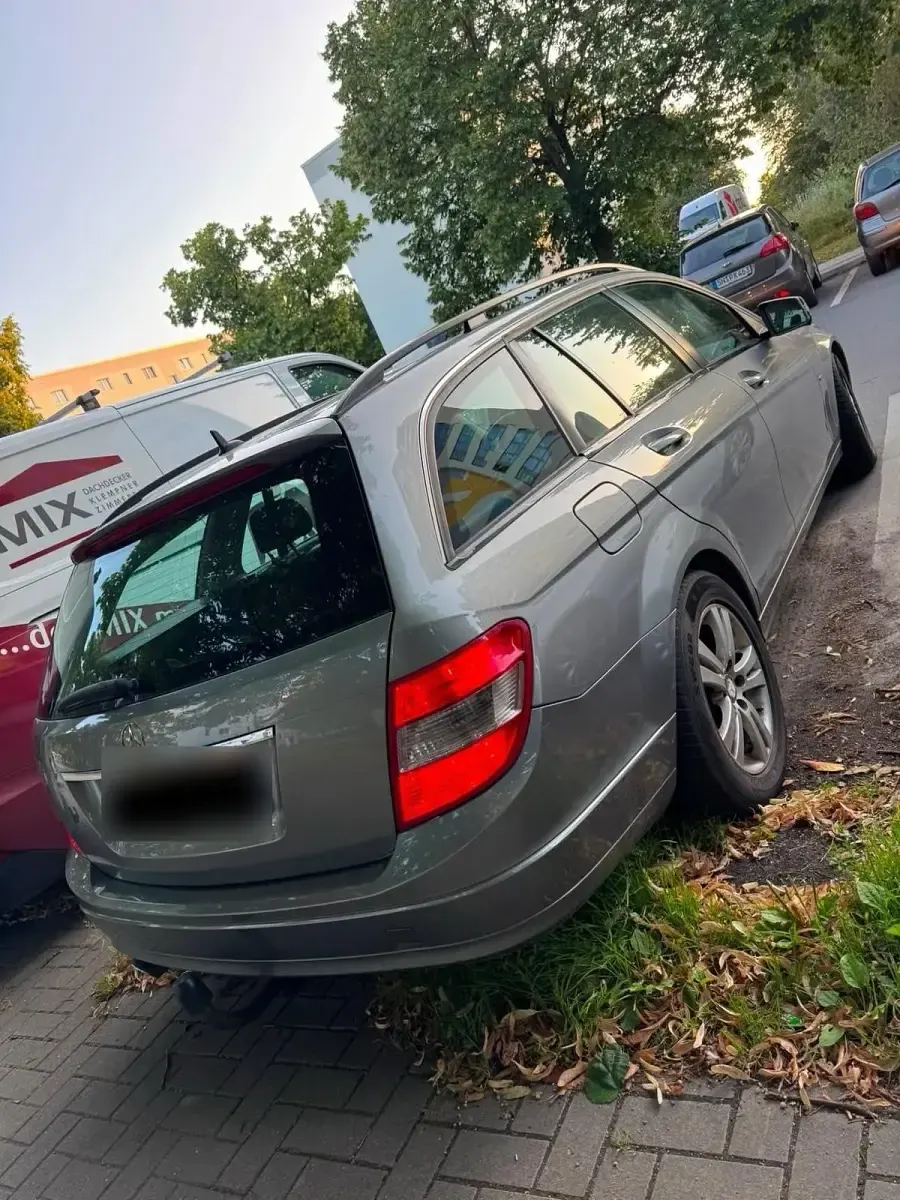 Gebraucht Mercedes C180 120 PS (88 kW) 2010 Grau Kombi