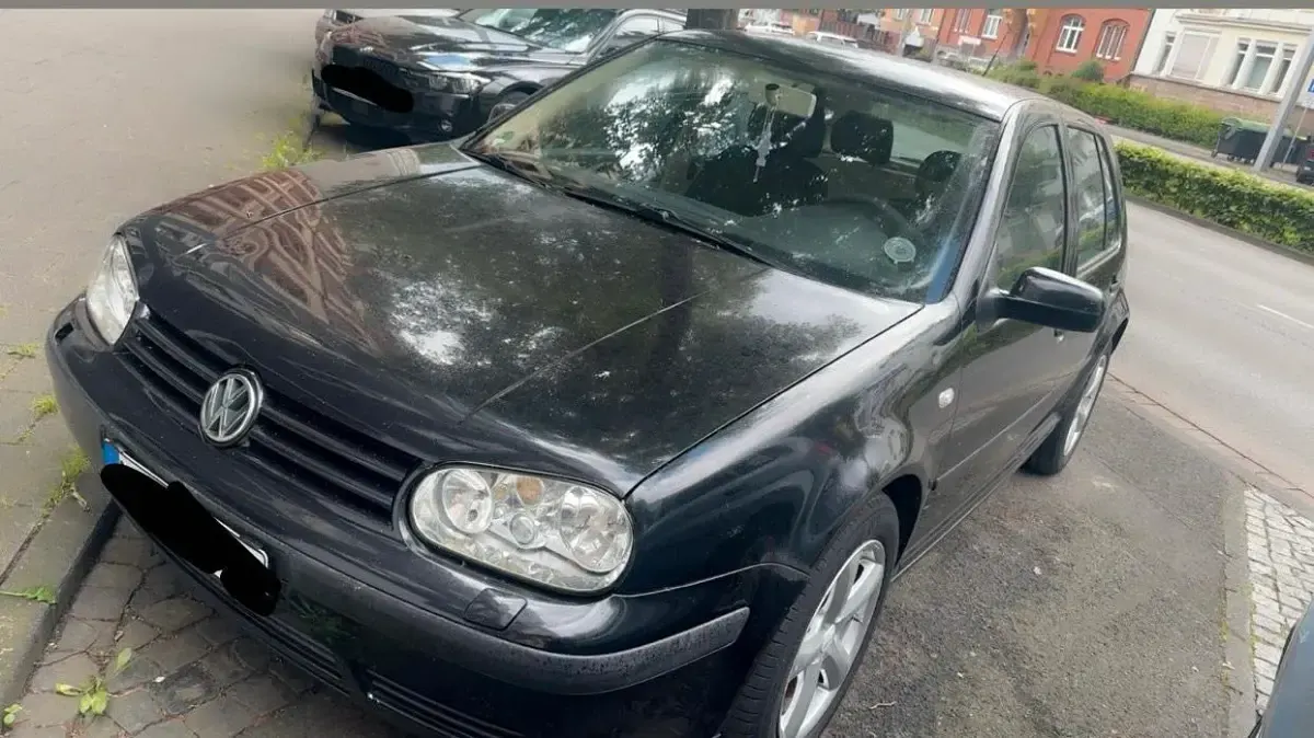 Gebraucht VW Golf IV 105 PS (77 kW) 2001 Schwarz Kleinwagen