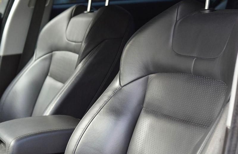 Gebraucht Jaguar XF R-Sport 275 PS (202 kW) 2014 Schwarz Limousine