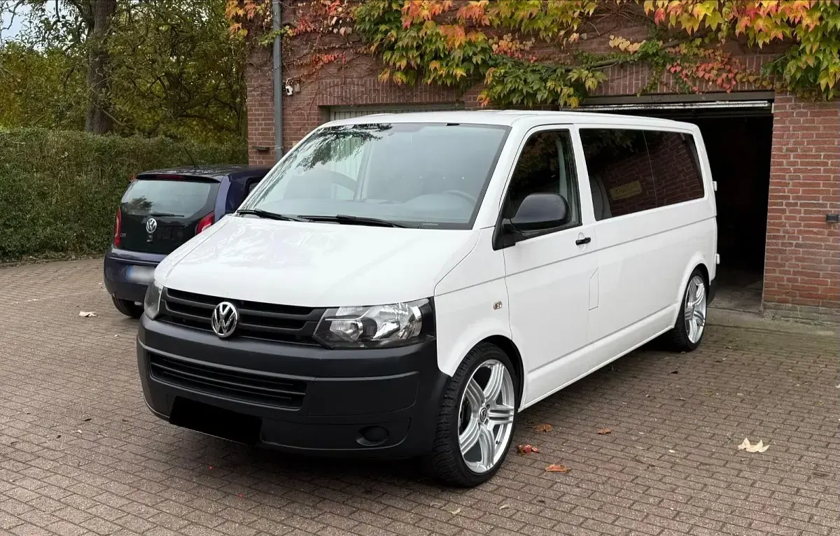Gebraucht VW Caravelle 84 PS (61 kW) 2015 Weiß Van
