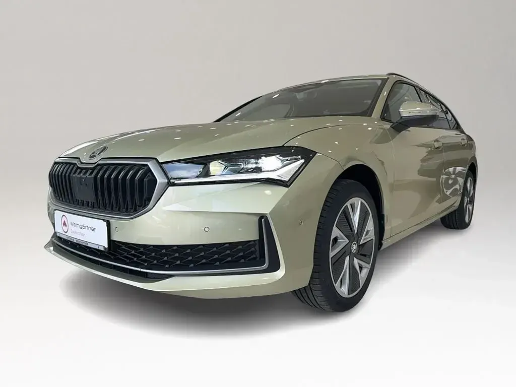 Gebraucht Skoda Superb Selection 150 PS (110 kW) 2024 Gelb Kombi