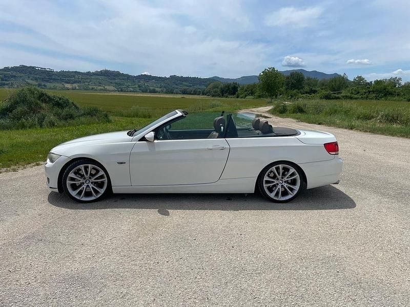 Gebraucht BMW 330 Cabriolet Performance 231 PS (169 kW) 2008 Weiß Cabrio