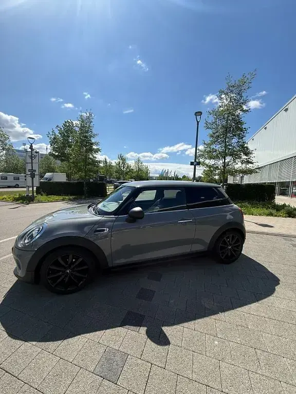Usado Mini ONE 75 HP (55 kW) 2018 Cinzento Citadino