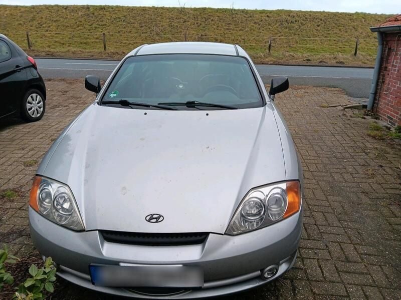 Silber Gebraucht 2003 Hyundai Coupé Coupé | 2.500 € (Guter Preis) - Bild 1/4