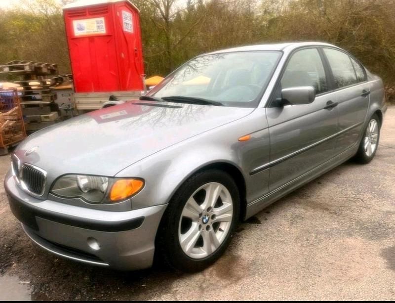 Gebraucht BMW 318 143 PS (105 kW) 2003 Grau Limousine