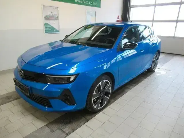 Gebraucht Opel Astra 114 kW (156 PS) 2024 Vertigo blau metallic Kleinwagen