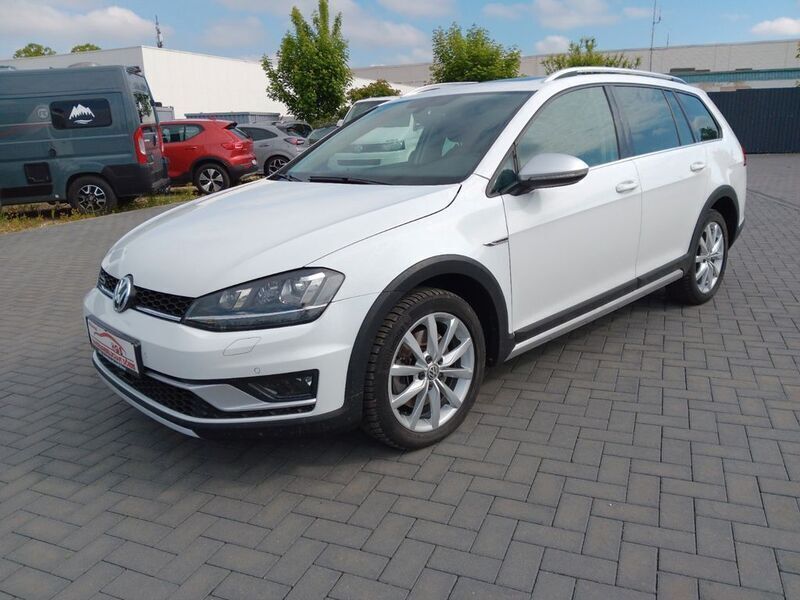 Pure white Gebraucht 2016 VW Golf Alltrack Kombi | 18.900 € (Guter Preis) - Bild 1/4