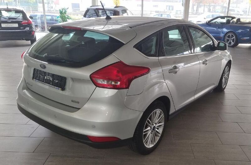 Gebraucht Ford Focus Cool & Connect 125 PS (91 kW) 2018 Polarsilber metallic (metallic) Limousine