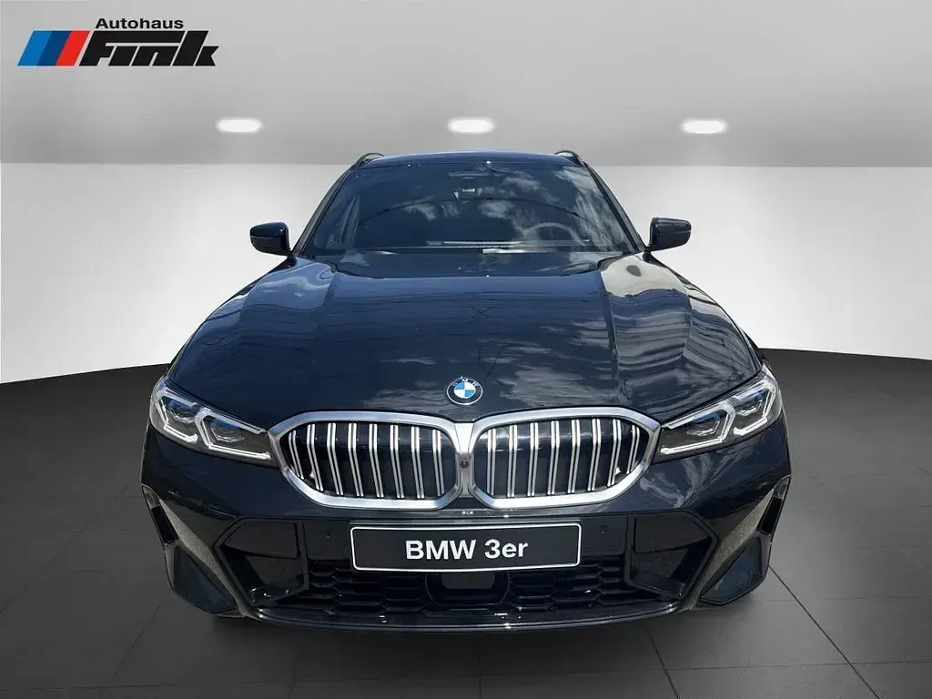 Neu BMW 320 M Sport 190 PS (139 kW) 2026 Black sapphire Kombi