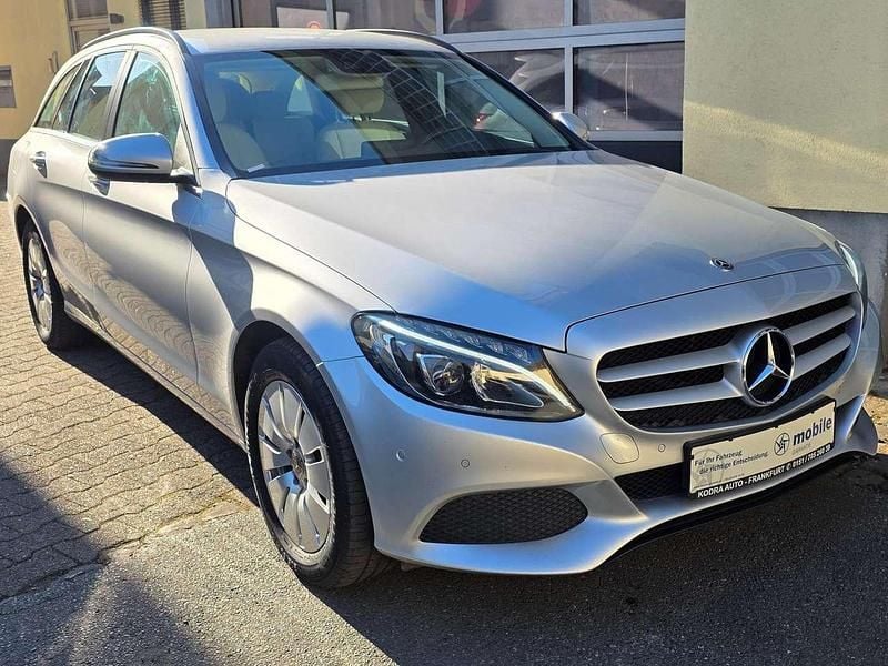 Gebraucht Mercedes C220 170 PS (125 kW) 2017 Iridiumsilber  metalliclack Kombi