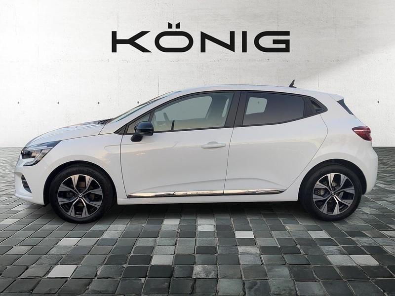 Gebraucht Renault Clio V Evolution 67 PS (49 kW) 2023 Weiß Limousine