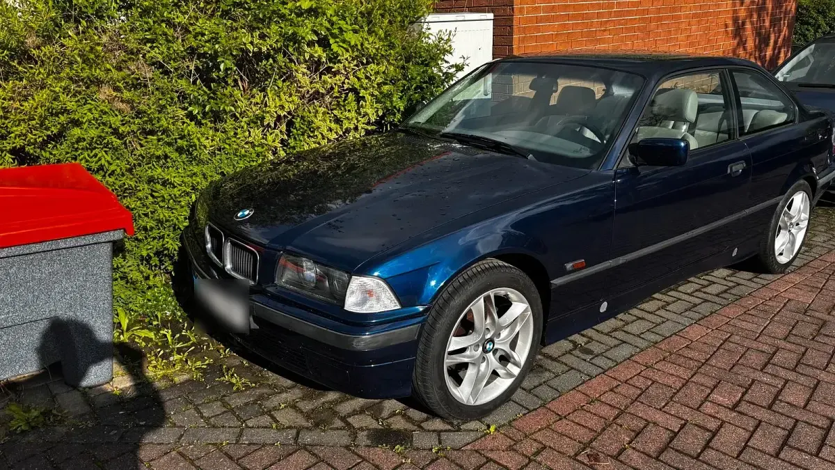 Gebraucht BMW 316 Sport Line 102 PS (75 kW) 1994 Blau Coupé