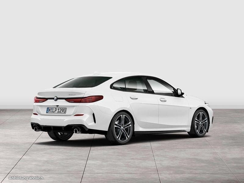 Gebraucht BMW 220 M Sport 178 PS (130 kW) 2022 Weiß Coupé