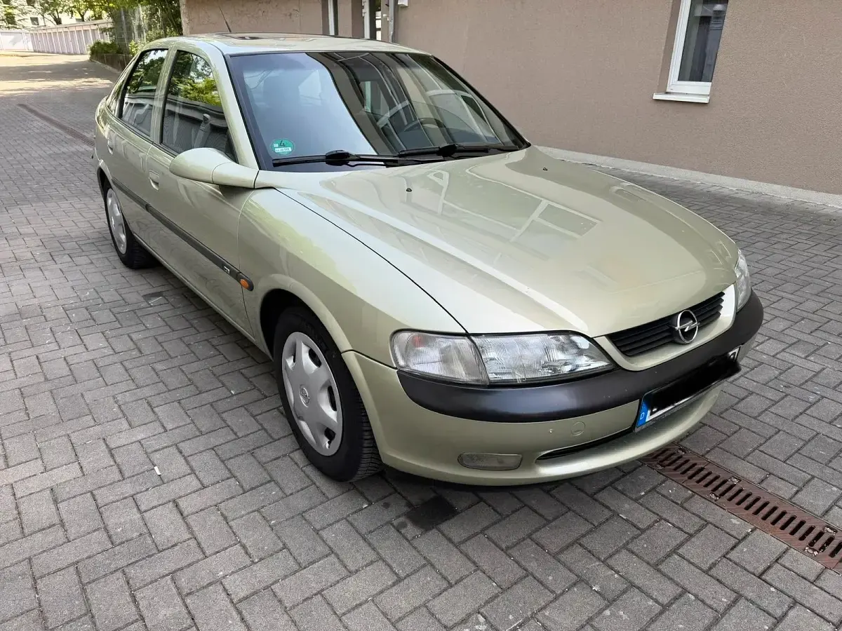 Gebraucht Opel Vectra 136 PS (100 kW) 1996 Limousine