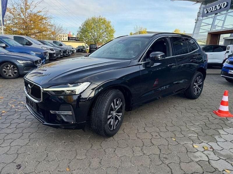 Gebraucht Volvo XC60 Momentum 197 PS (144 kW) 2021 Schwarz SUV