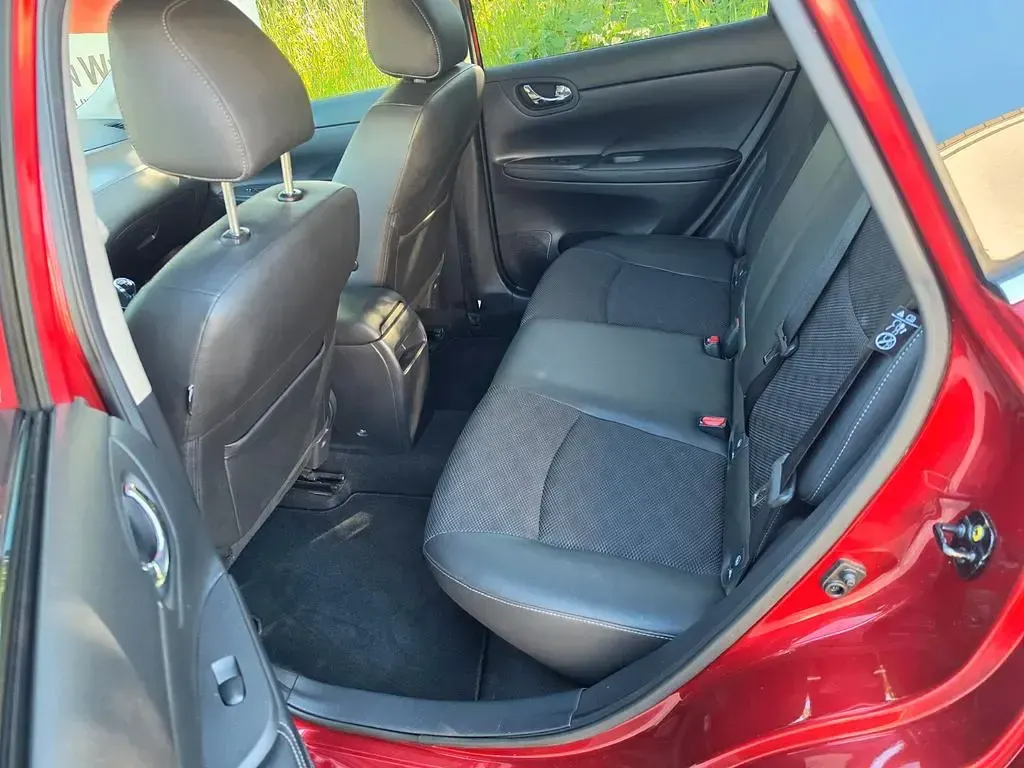 Gebraucht Nissan Pulsar N-Connecta 116 PS (85 kW) 2018 Rot Limousine