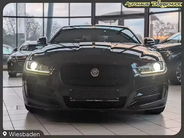 Używany BMW 320 190 KM (139 kW) 2020 Srebrny Kombi