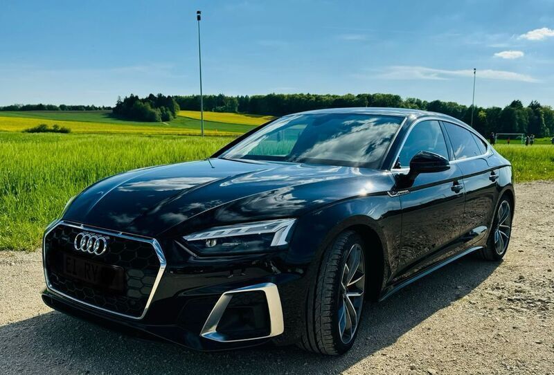 Schwarz Gebraucht 2022 Audi A5 Sportback S-Line Kleinwagen | 41.999 € (Teuer) - Bild 1/4