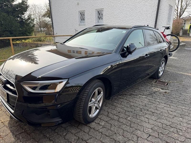 Gebraucht Audi A4 S-Line 163 PS (119 kW) 2020 Schwarz Kombi