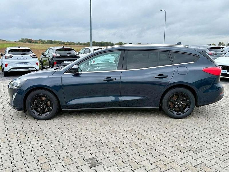 Gebraucht Ford Focus Cool & Connect 125 PS (91 kW) 2020 Blau Kombi