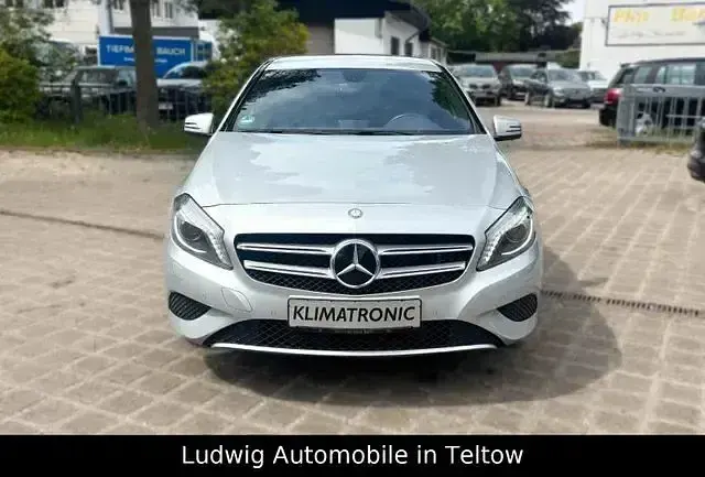 Gebraucht Mercedes A250 211 PS (155 kW) 2012 Silber Kleinwagen