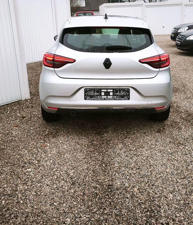 Gebraucht Renault Clio V 131 PS (96 kW) 2021 Grau Limousine