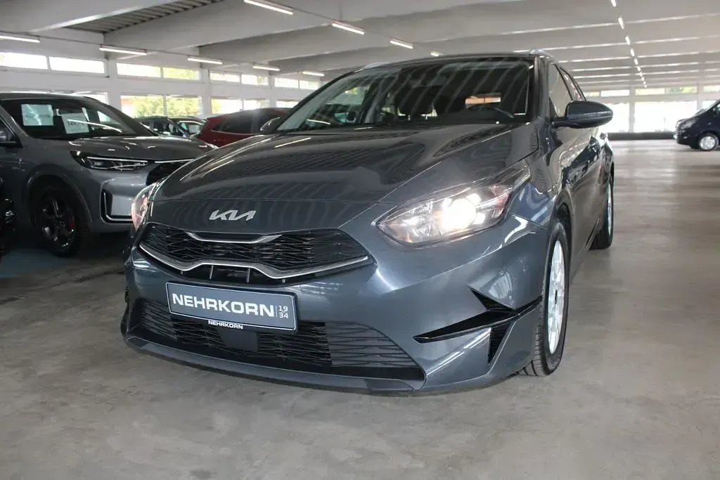 Gebraucht Kia Ceed Sportswagon 160 PS (117 kW) 2023 Grau Kombi