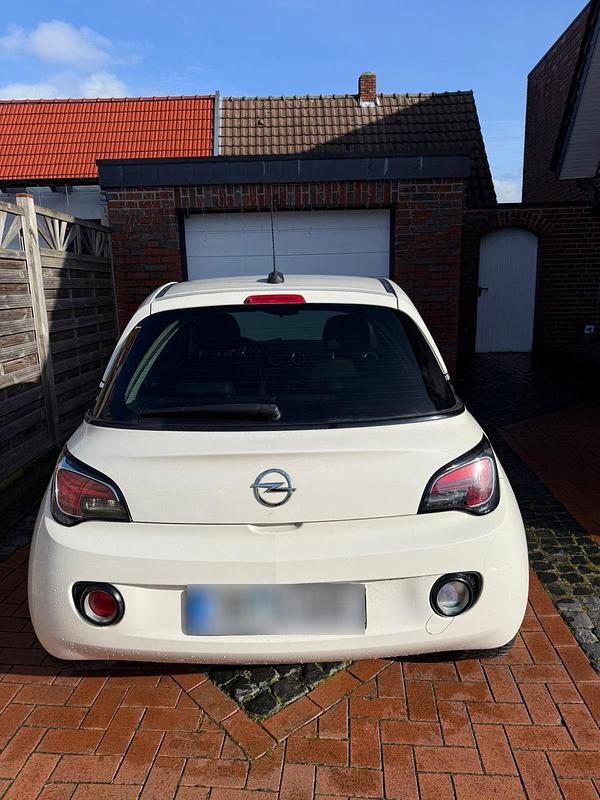 Używany Opel Adam 115 KM (84 kW) 2016 Biały Hatchback