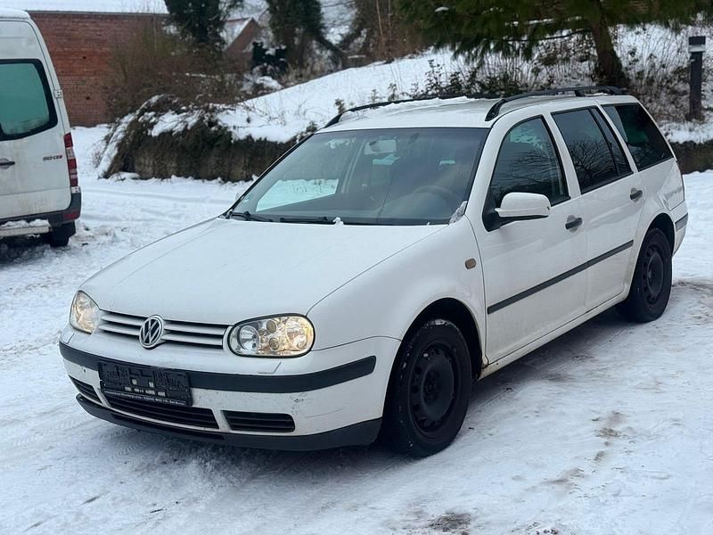 Gebraucht VW Golf IV 100 PS (73 kW) 2003 Weiß Kombi