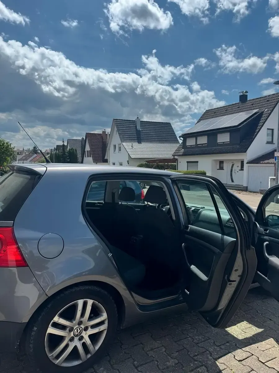 Gebraucht VW Golf V 82 PS (60 kW) 2007 Grau Kombi