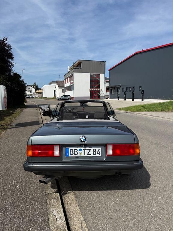 Gebraucht BMW 320 Cabriolet 129 PS (94 kW) 1988 Grau Cabrio