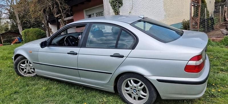 Silber Gebraucht 2002 BMW 2002 Limousine | 1.200 € - Bild 1/4