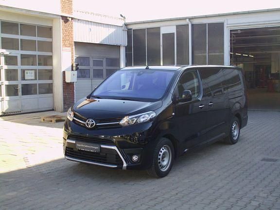 Gebraucht Toyota Proace Verso Plus 177 PS (130 kW) 2023 Graphitschwarz metallic Kombi