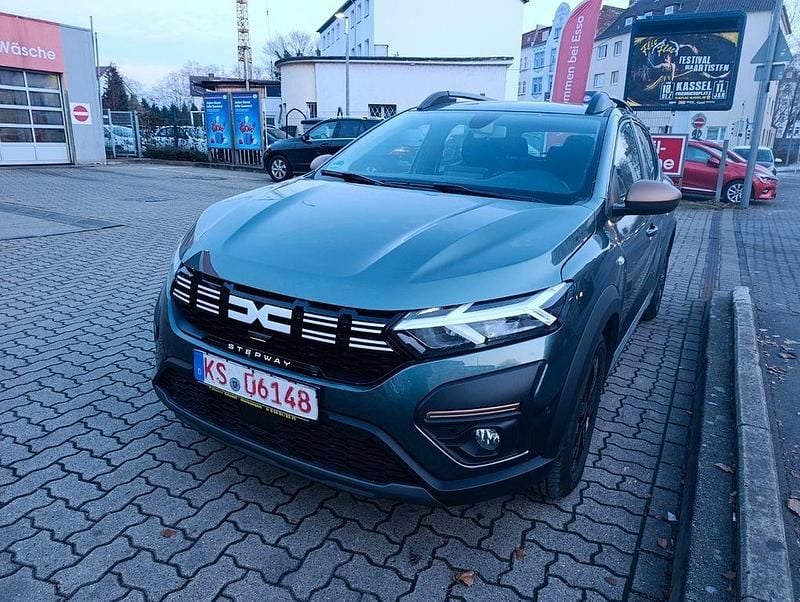 Gebraucht Dacia Sandero Extreme 110 PS (80 kW) 2024 Grün Limousine