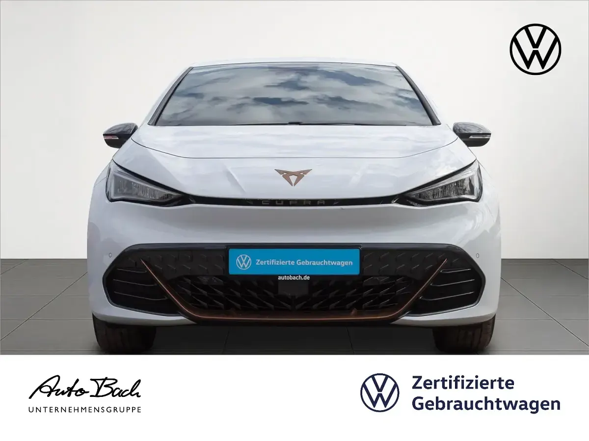 Gebraucht Cupra Born 150 kW (204 PS) 2023 Eisweiß Kleinwagen