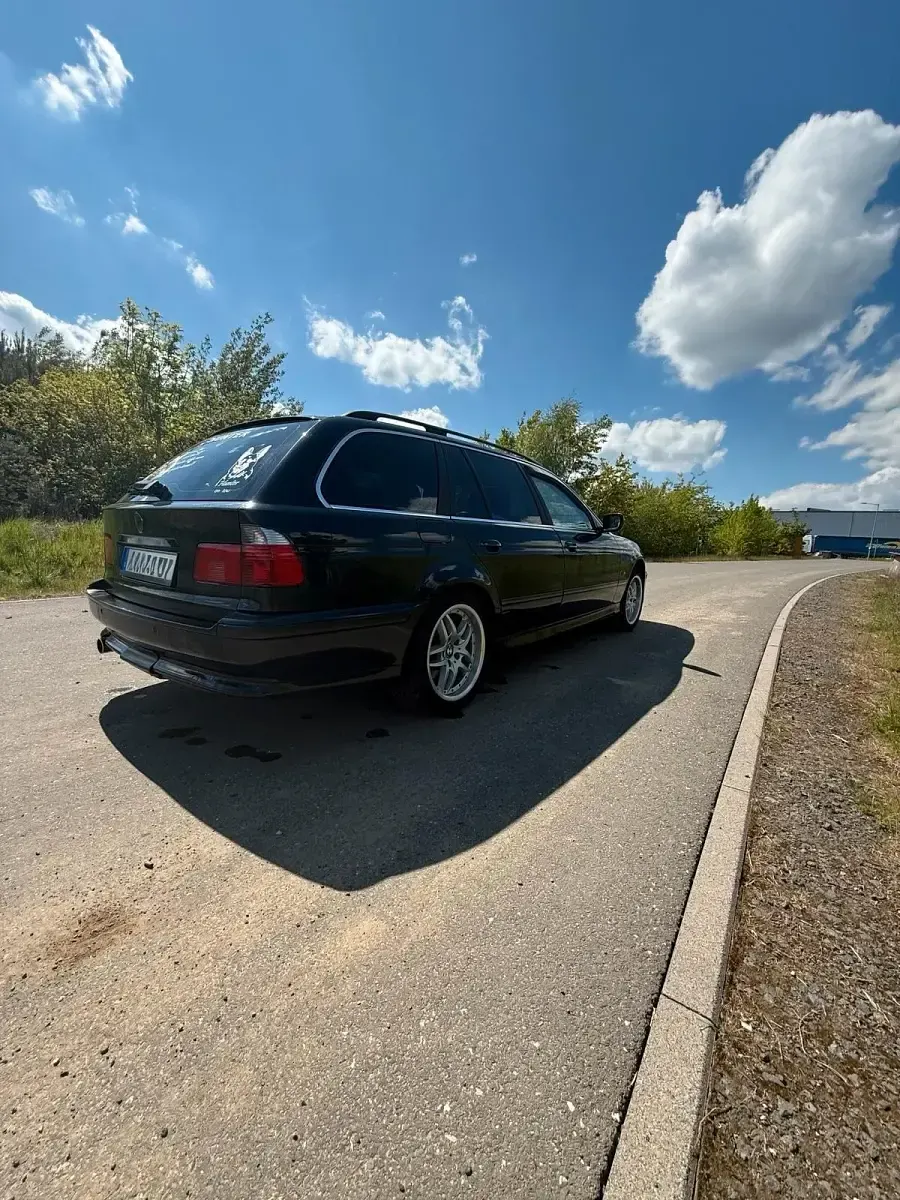 Usata BMW 520 170 CV (125 kW) 2003 Nero Station wagon