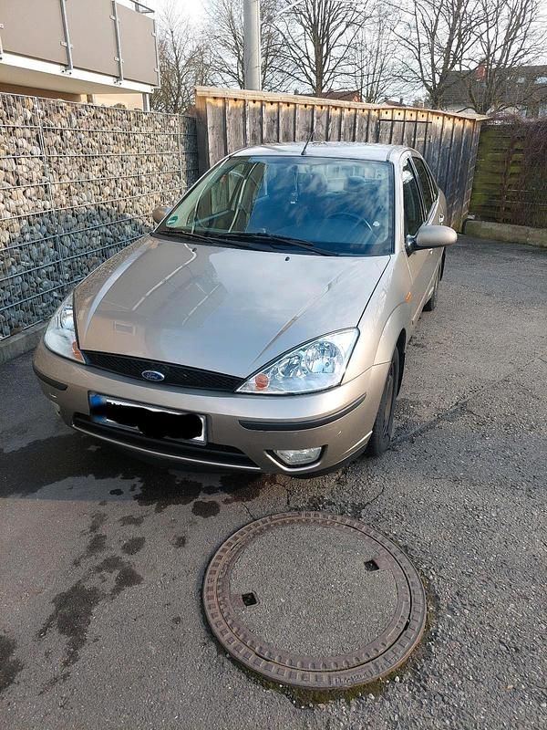Second-hand Ford Focus 101 CP (74 kW) 2003 Berlinǎ