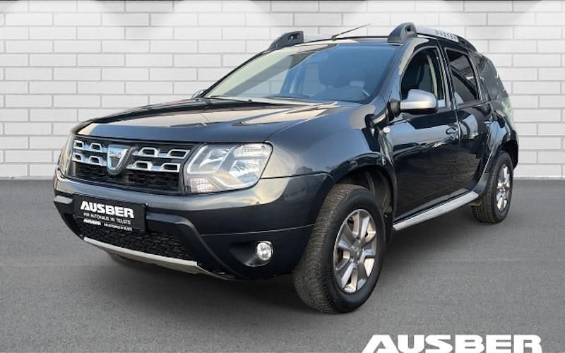 Usado Dacia Duster Prestige 109 HP (80 kW) 2017 Cinzento SUV