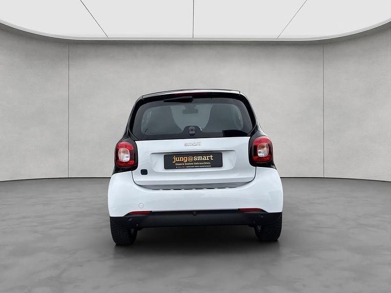 Gebraucht Smart ForTwo Coupé 60 kW (82 PS) 2021 Weiß Coupé