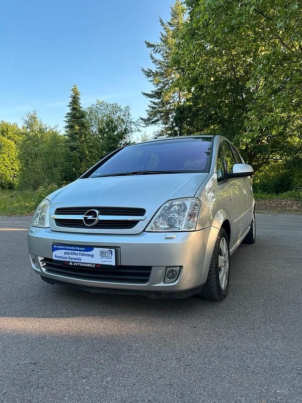 Silber Gebraucht 2003 Opel Meriva Van / Kleinbus | 1.999 € (Guter Preis) - Bild 1/4