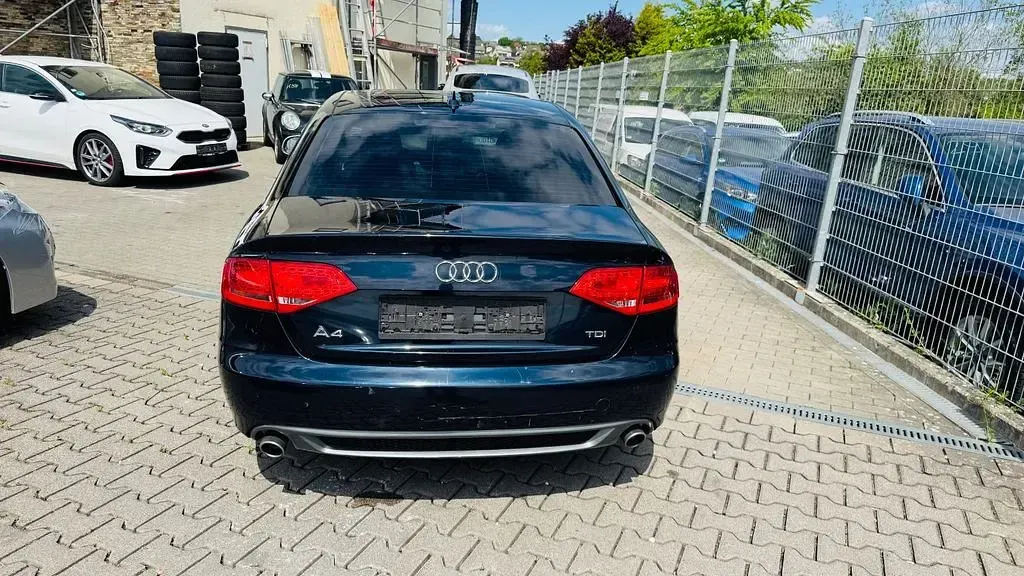Gebraucht Audi A4 S-Line 190 PS (139 kW) 2011 Schwarz Limousine